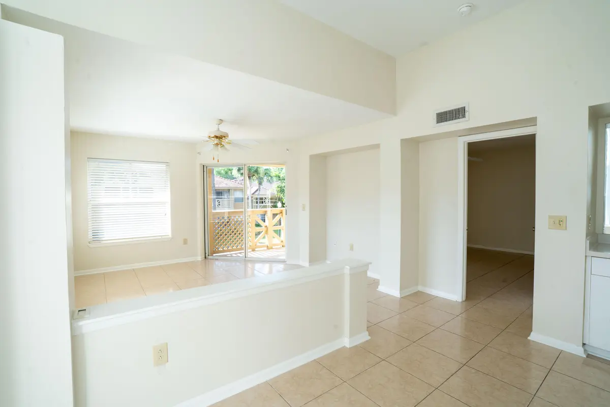 Z0605825 at 4791 VIA PALM Lakes 1709, West Palm Beach