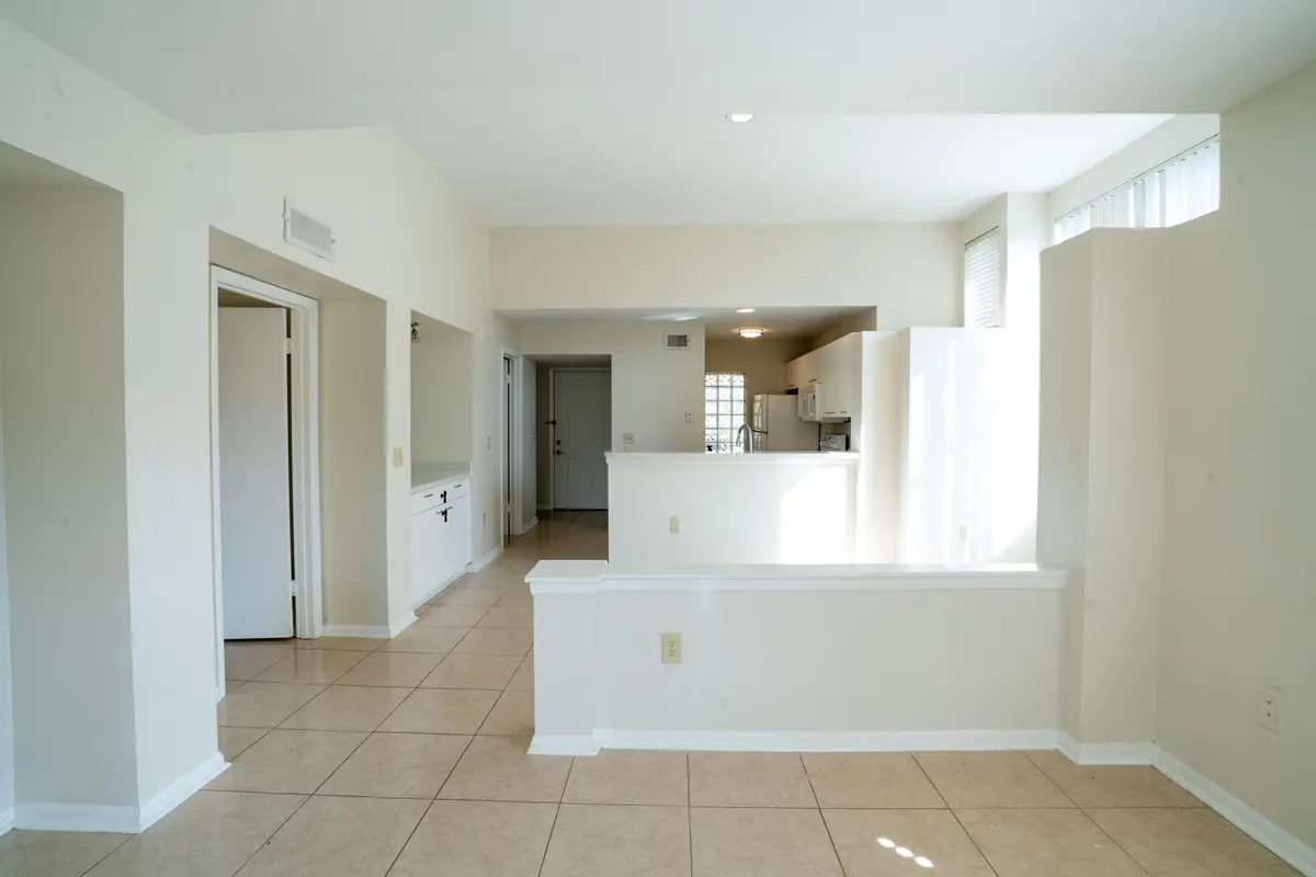 Z0605827 at 4791 VIA PALM Lakes 1709, West Palm Beach