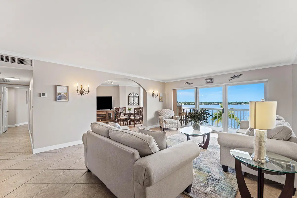 3 008-2600NorthFlaglerDrive-509-WestPalm at 2600 N Flagler Drive 509, West Palm Beach