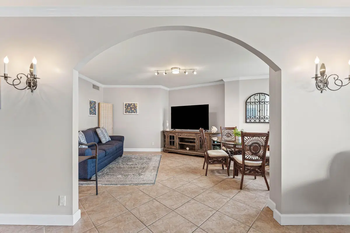 5 009-2600NorthFlaglerDrive-509-WestPalm at 2600 N Flagler Drive 509, West Palm Beach