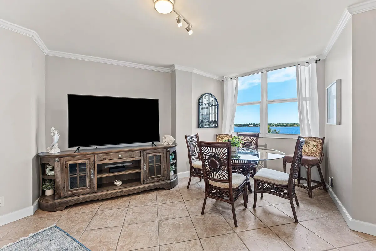 6 010-2600NorthFlaglerDrive-509-WestPalm at 2600 N Flagler Drive 509, West Palm Beach