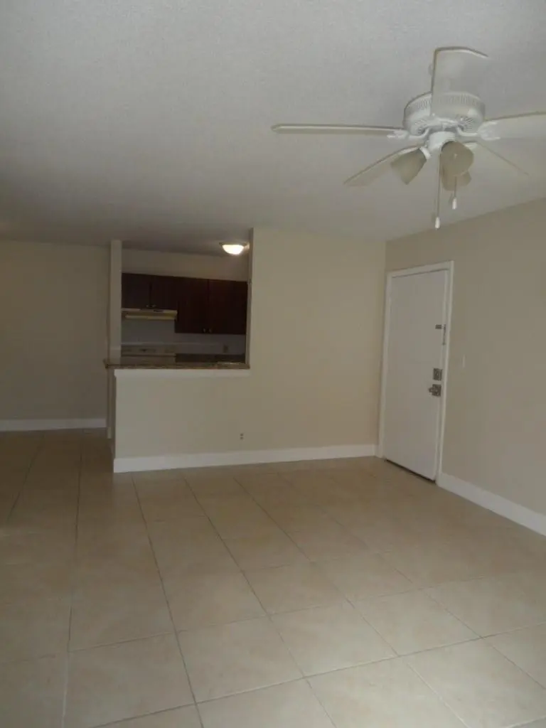 Photo 5 at 10773 CLEARY Boulevard 110, Plantation