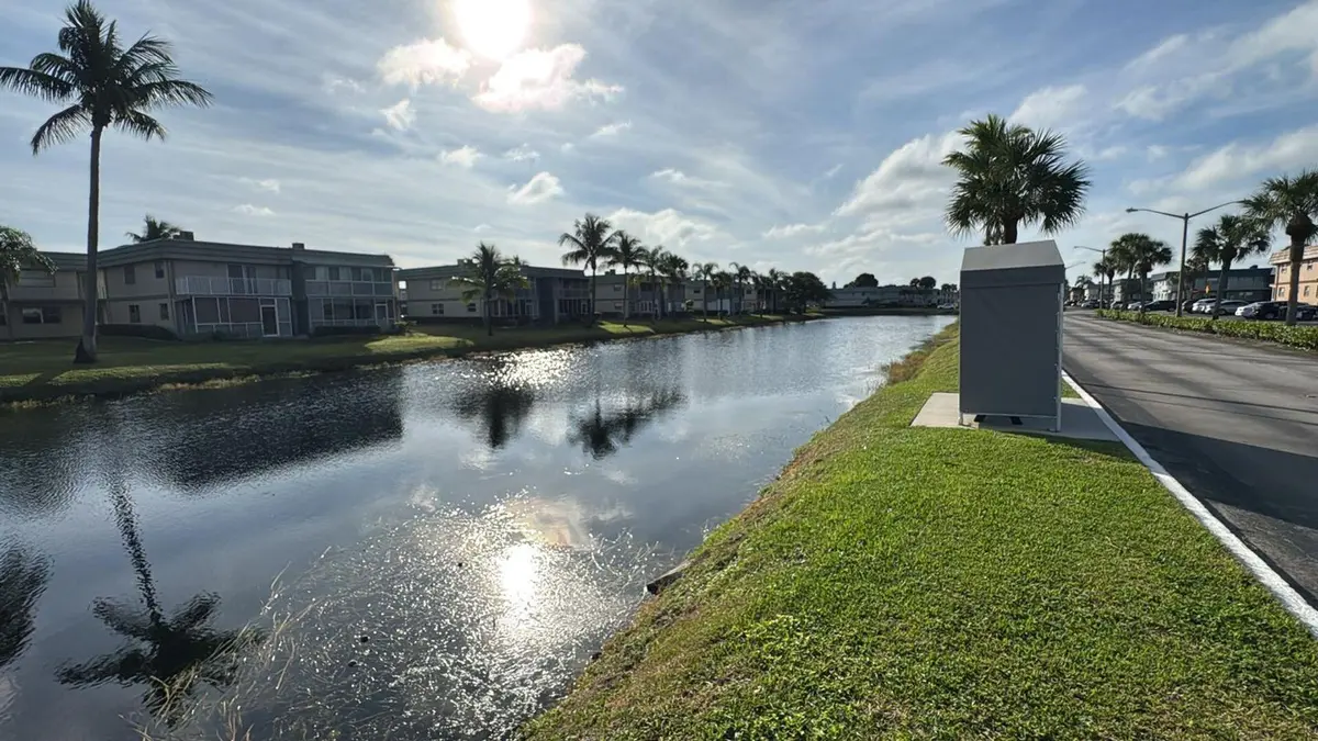 large (1) at 201 BRITTANY, Delray Beach