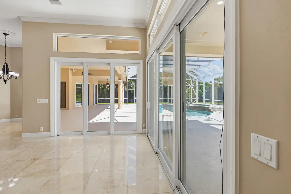 Family at 8480 MAN O WAR Road, Palm Beach Gardens