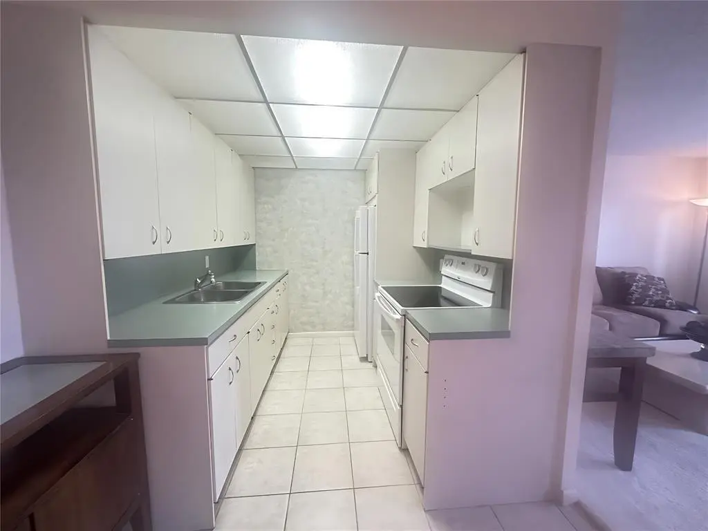 4037 HARWOOD D 5 at 4037 HARWOOD D, Deerfield Beach