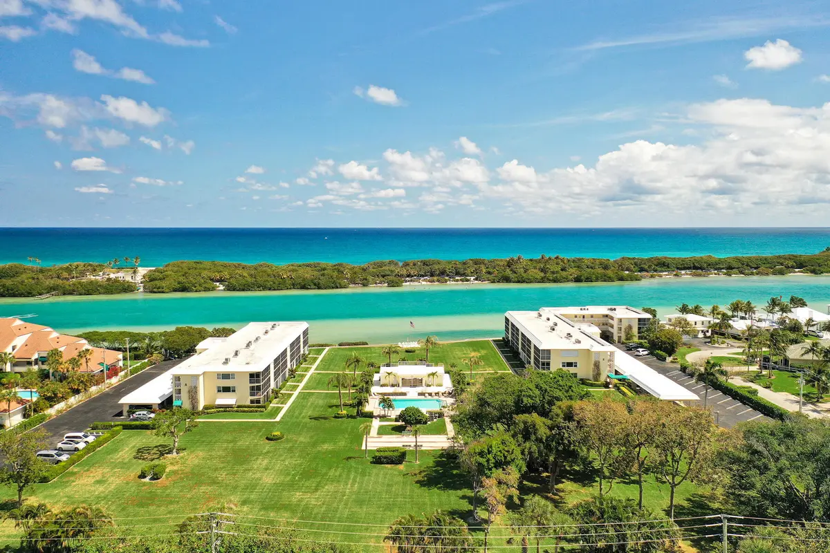 WOW WOW LOCATION LOCATION at 100 Waterway Road, Jupiter