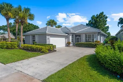 323 NW BENTLEY Circle, Port St. Lucie – sold