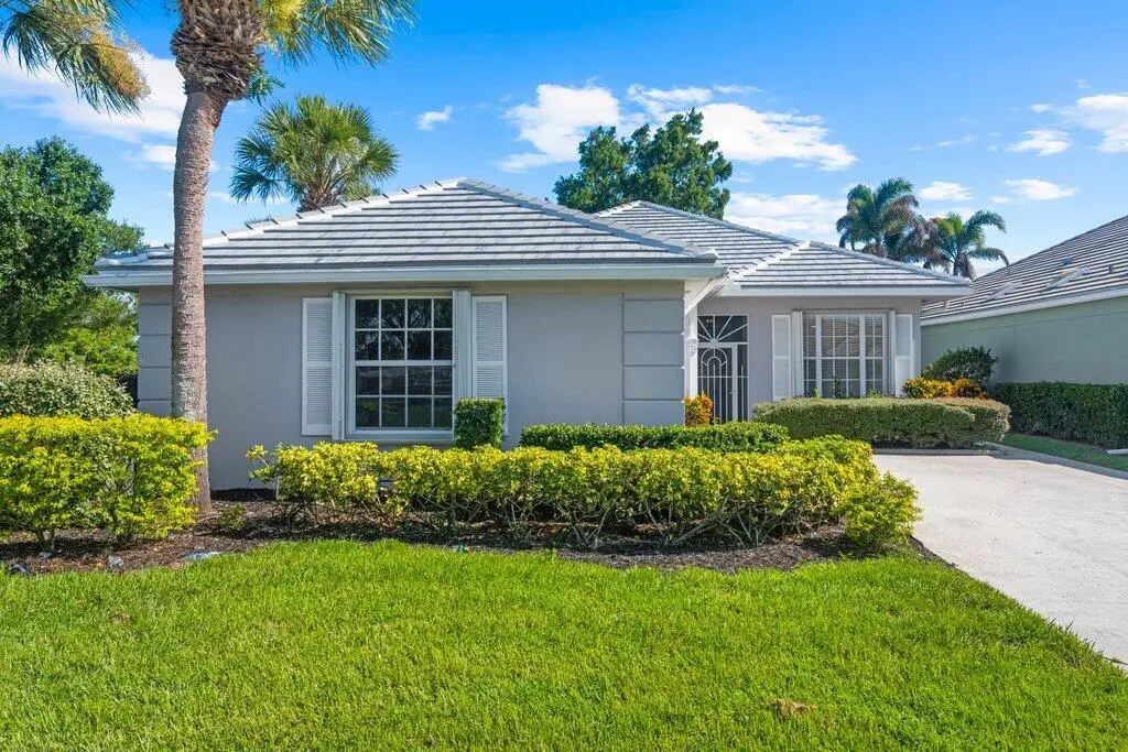 DSC05739.jpg-SMALL at 323 NW BENTLEY Circle, Port St. Lucie