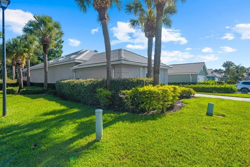 DSC05742.jpg-SMALL at 323 NW BENTLEY Circle, Port St. Lucie