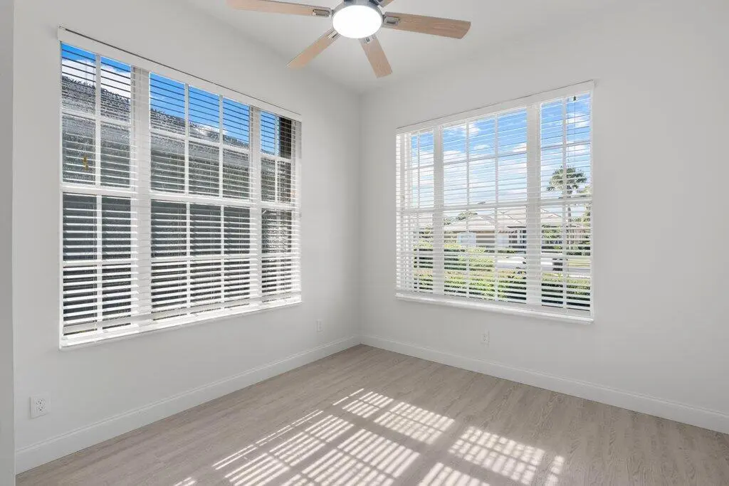 DSC05794.jpg-SMALL at 323 NW BENTLEY Circle, Port St. Lucie