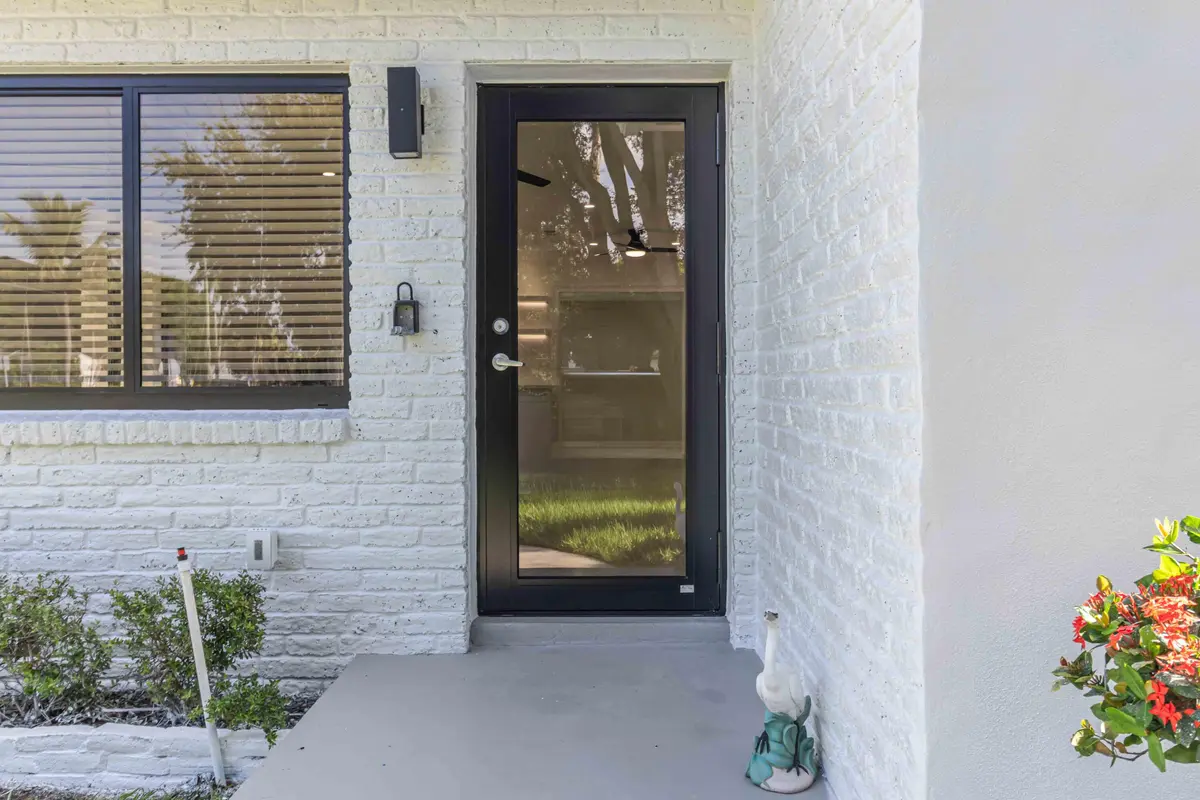 Entrance at 431 52nd Street, West Palm Beach