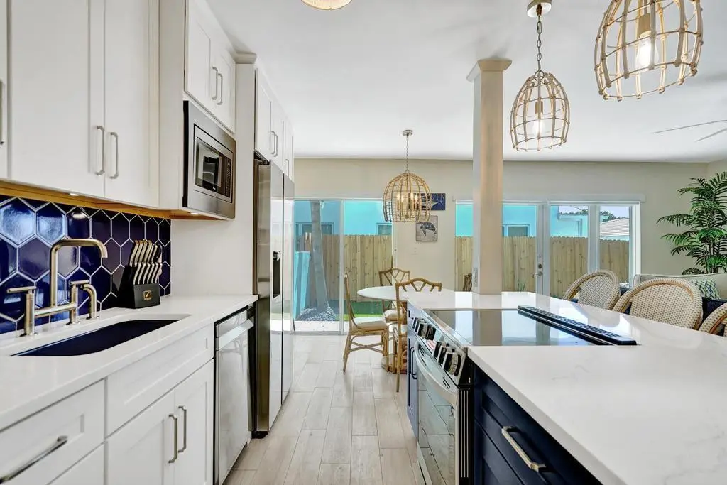 Photo 6 at 4549 N Ocean Drive 1, Lauderdale-By-The-Sea