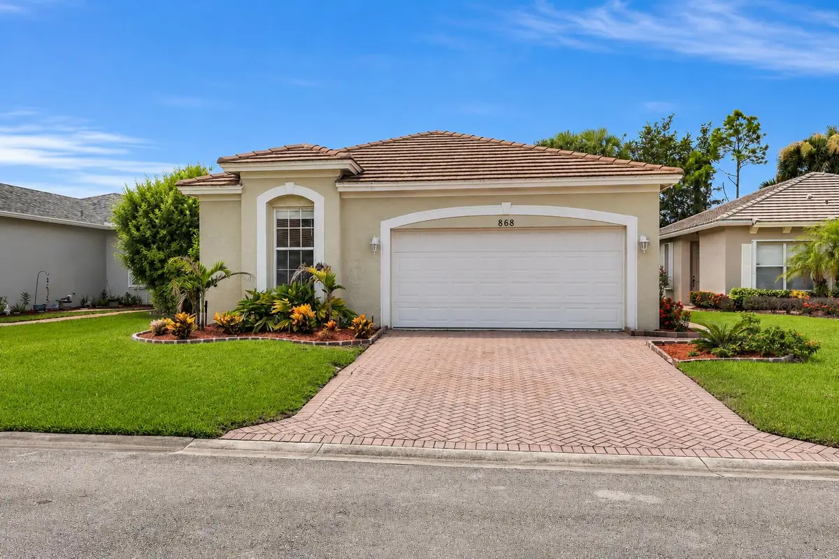 no palm photo at 868 SW Rocky Bayou Terrace, Port St. Lucie