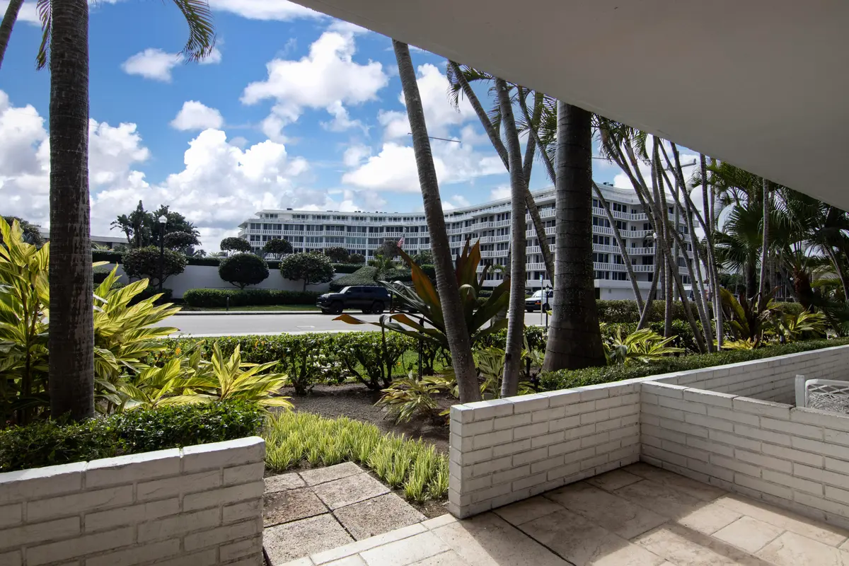 IMG_3653 at 139 SUNRISE Avenue 103, Palm Beach