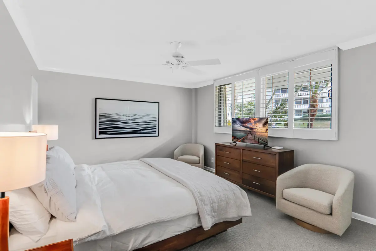 IMG_3700 at 139 SUNRISE Avenue 103, Palm Beach