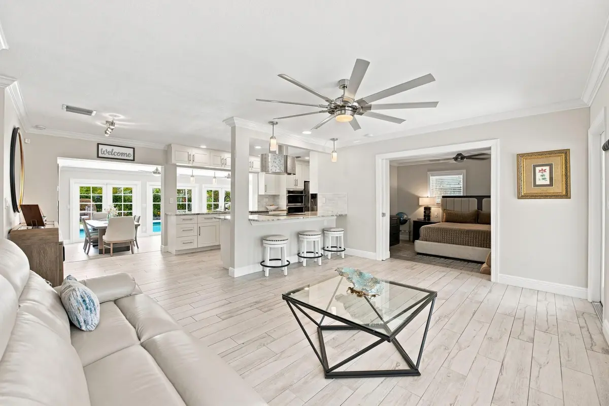8__jjl5703 at 2511 NE 20th Avenue, Lighthouse Point