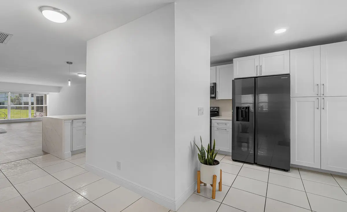 01-2830 SW 13th Street 101 at 2830 SW 13th Street 101, Delray Beach