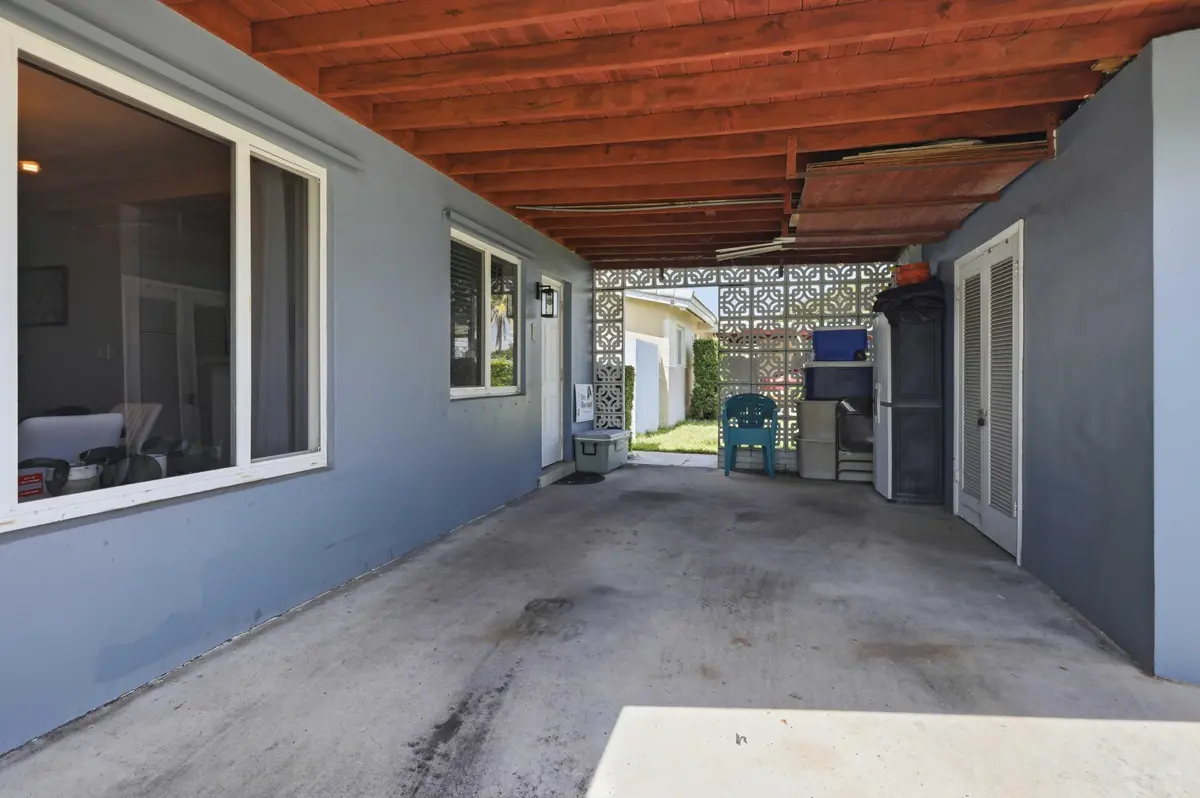LopezProductions 31 at 7530 LINCOLN Street, Hollywood