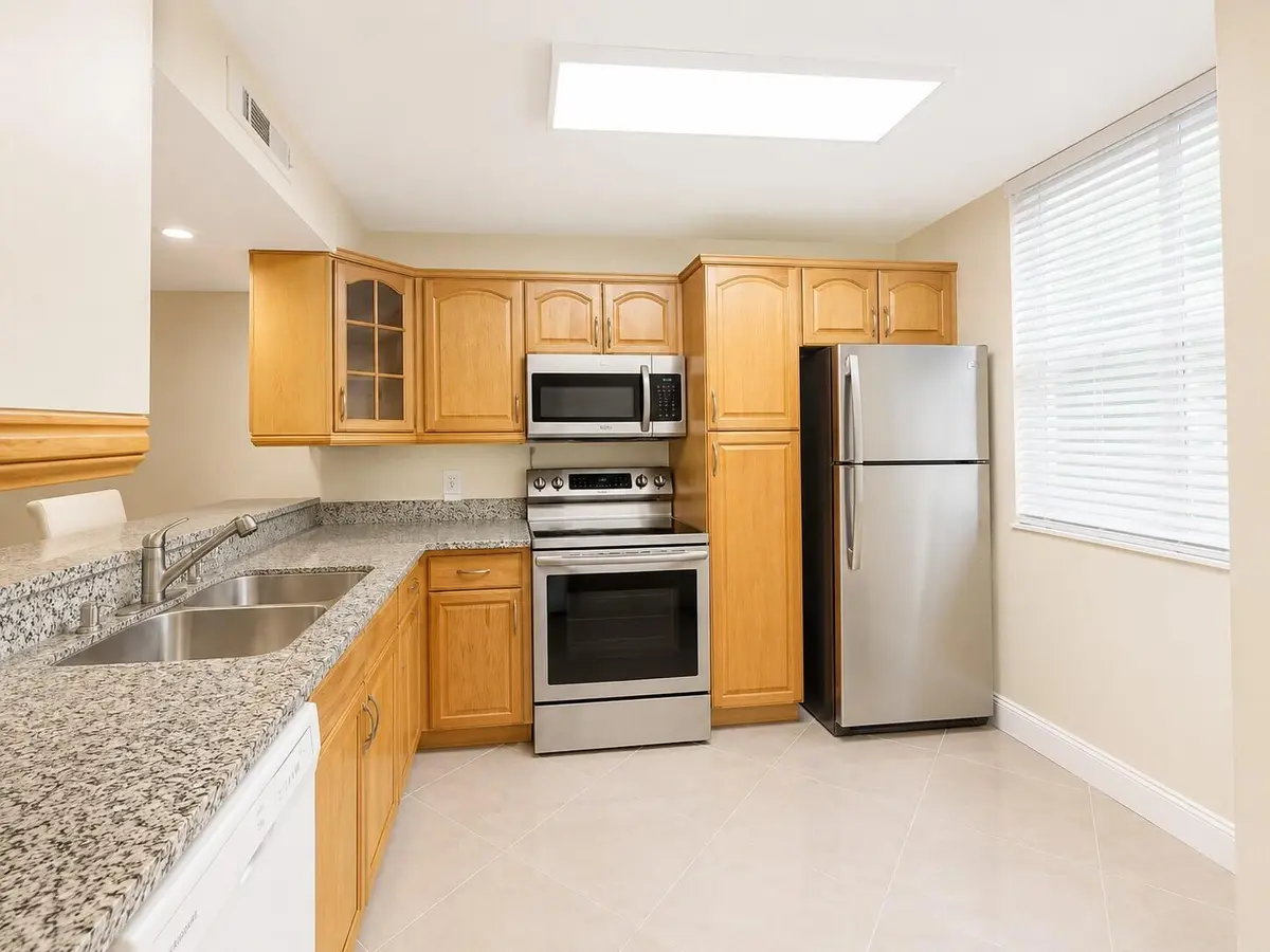 Kitchen at 3516 Whitehall Drive 105, West Palm Beach