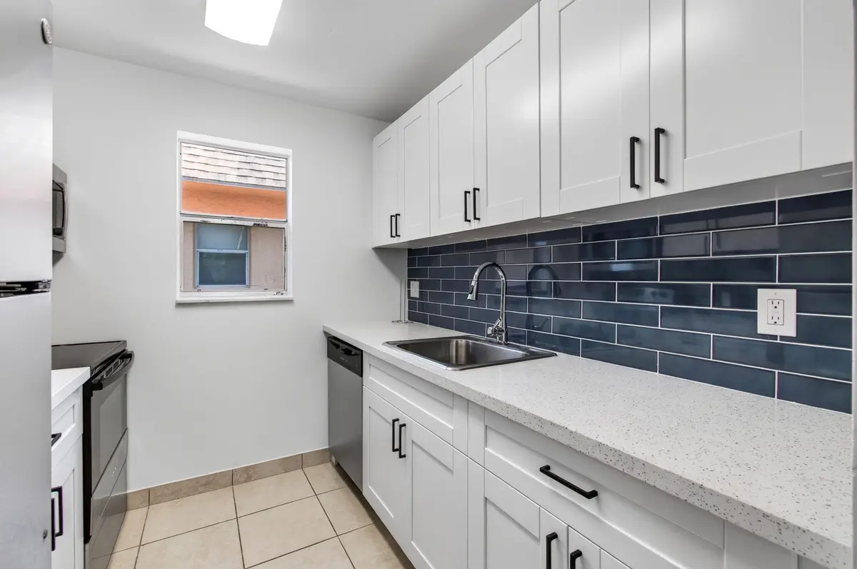 New Cabinetry at 450 SW 2ND Avenue 205, Boca Raton