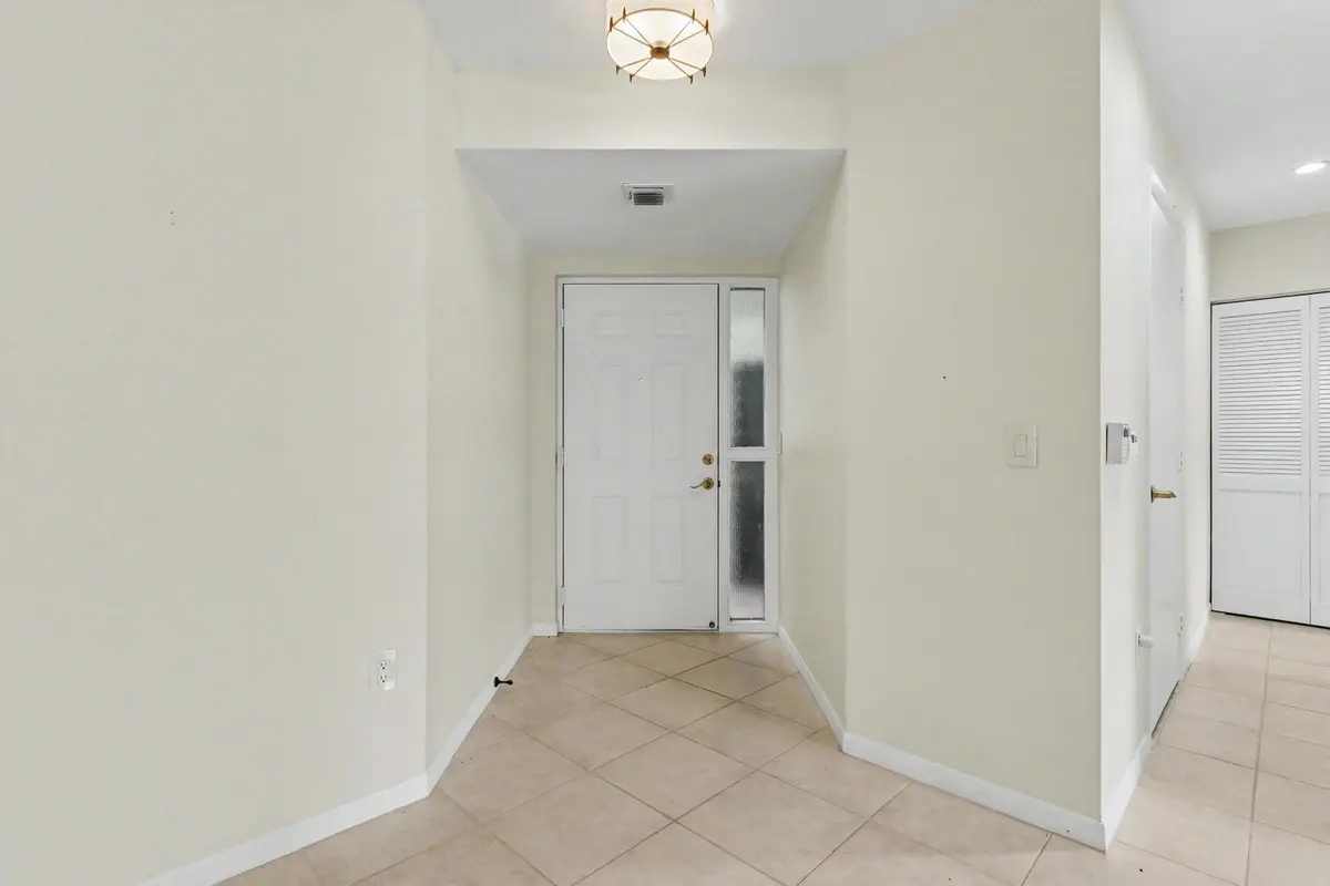 5136-3 at 5136 FLORIA Drive H, Boynton Beach