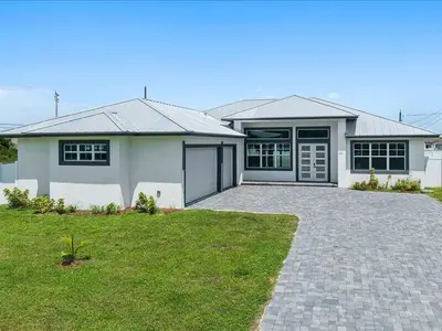 121 SW SEA LION Road, Port St. Lucie – sold
