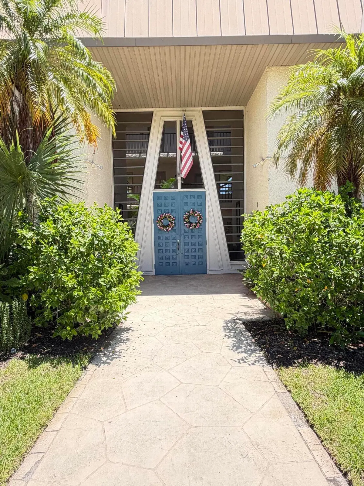 BUILDING 9 at 1800 SE Saint Lucie Boulevard 9-305, Stuart