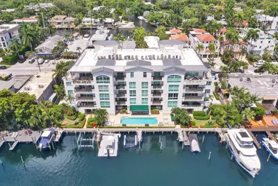 410 Hendricks Isle 203, Fort Lauderdale – Condominium for sale