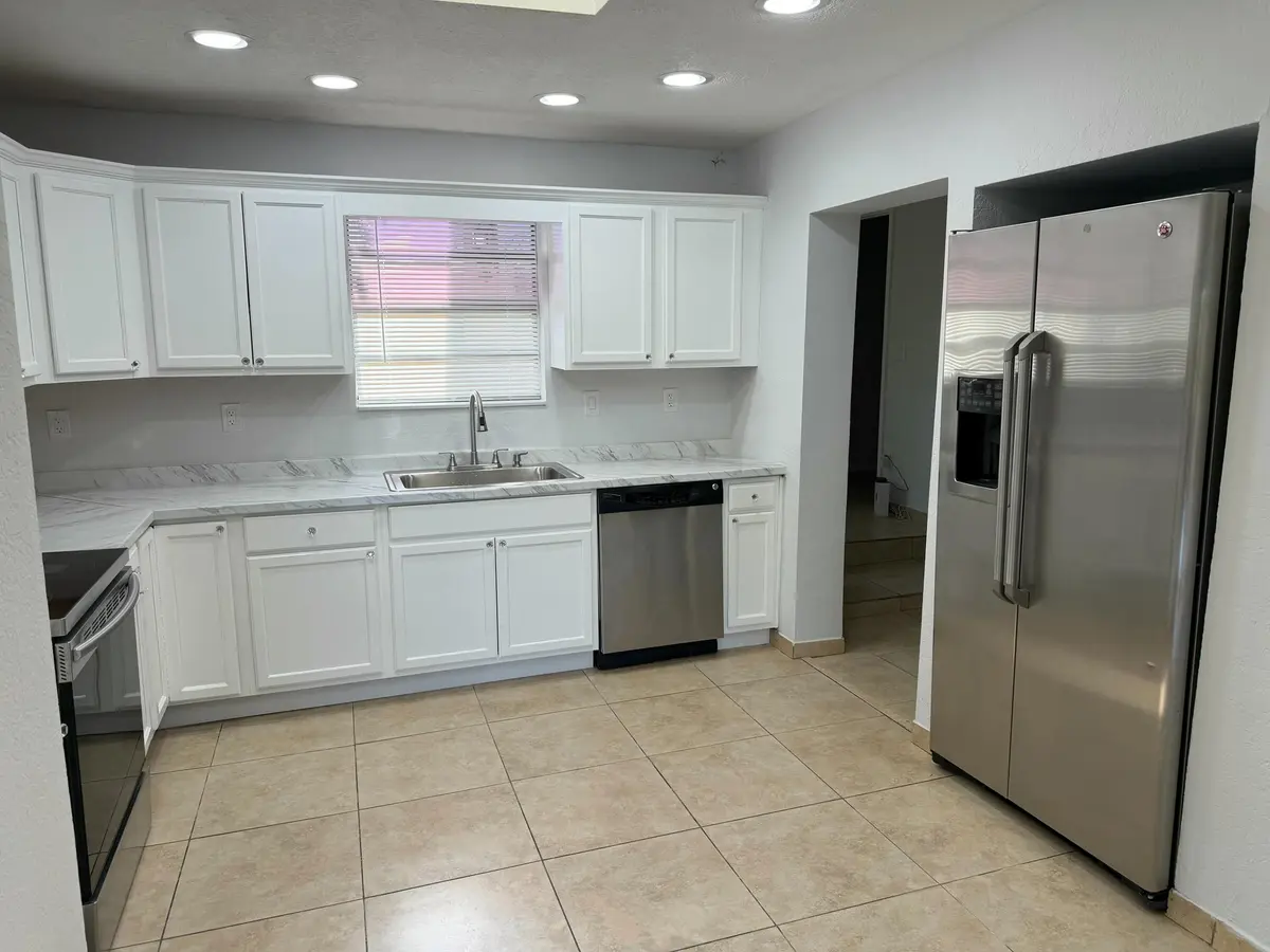 Kitchen at 3830 DAVIS Road, Palm Springs