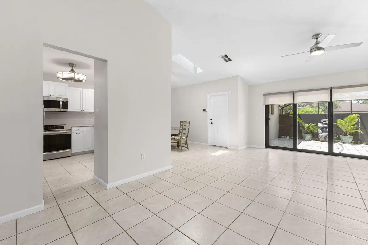 12-web-or-mls-DSC02108 - Copy at 1543 PHEASANT Walk A, Fort Pierce