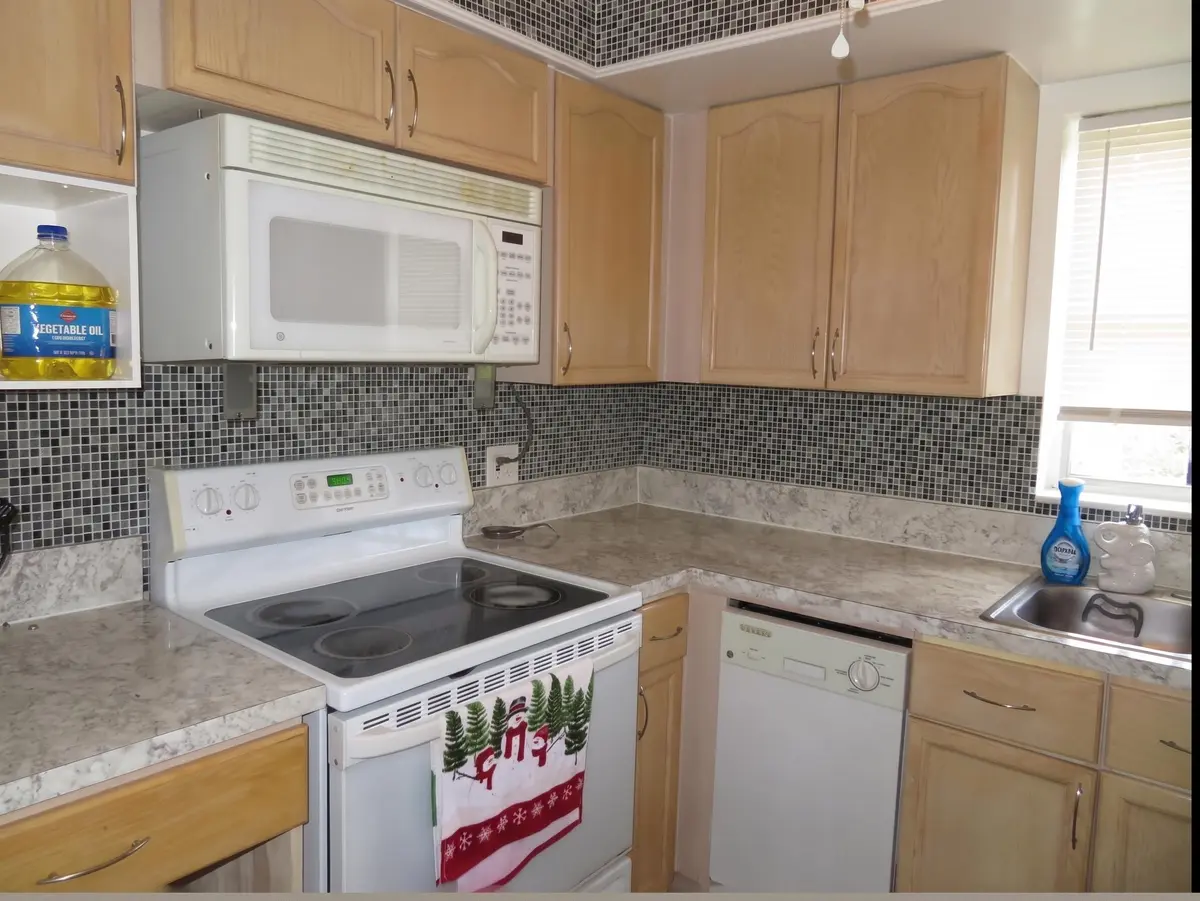 Kitchen at 2971 W Ashley Dr Drive B, West Palm Beach