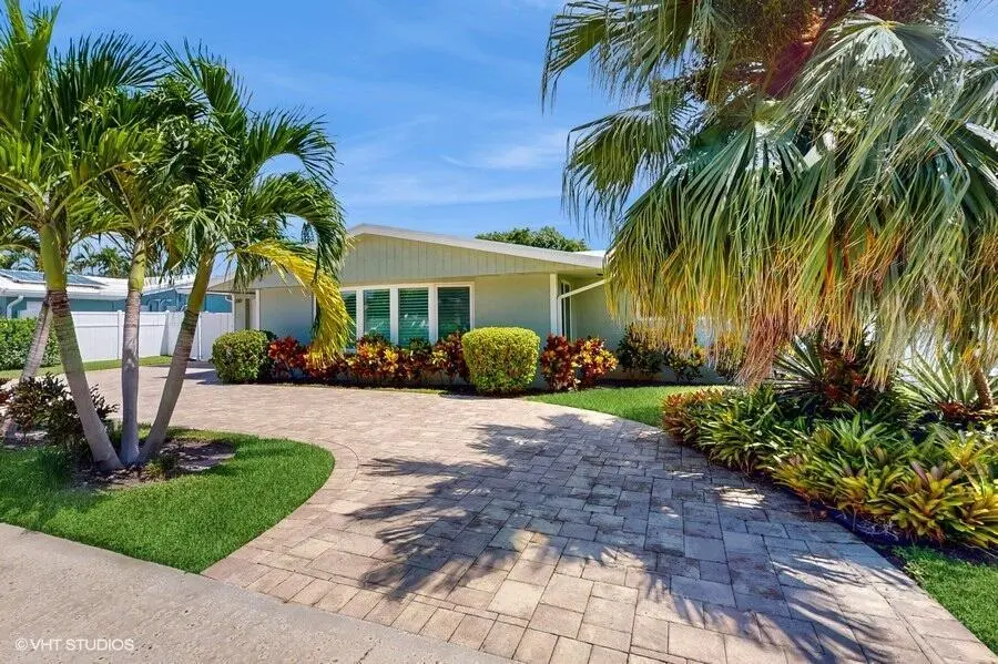 03_200sw6thave_2003_Small at 200 SW 6th Avenue, Boca Raton