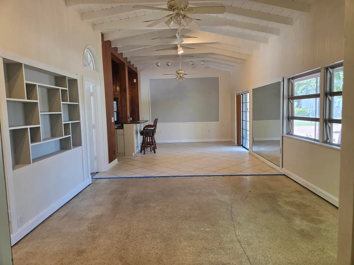 704-liv at 704 NE 22ND Drive 1-4, Wilton Manors