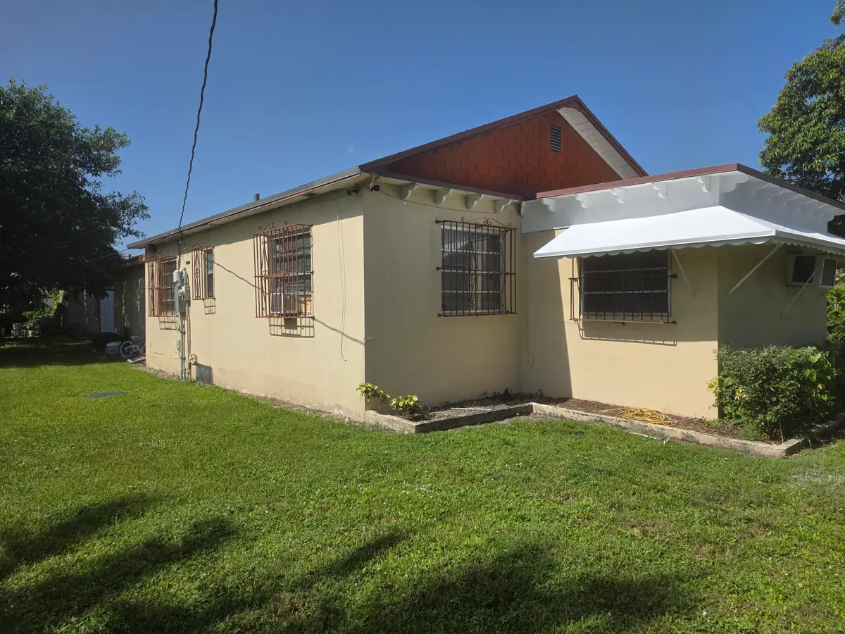 2466 NW 91st Street, Miami, FL – photo 3