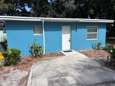 5393 SE 48th Avenue Unit C, Stuart – Efficiency for rent