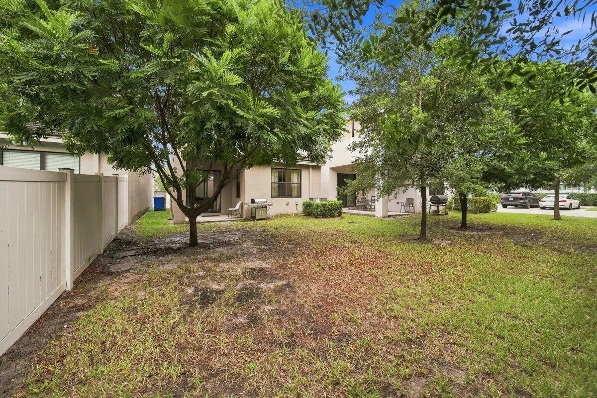 1O3A2624 at 269 NW 36th Avenue, Pompano Beach
