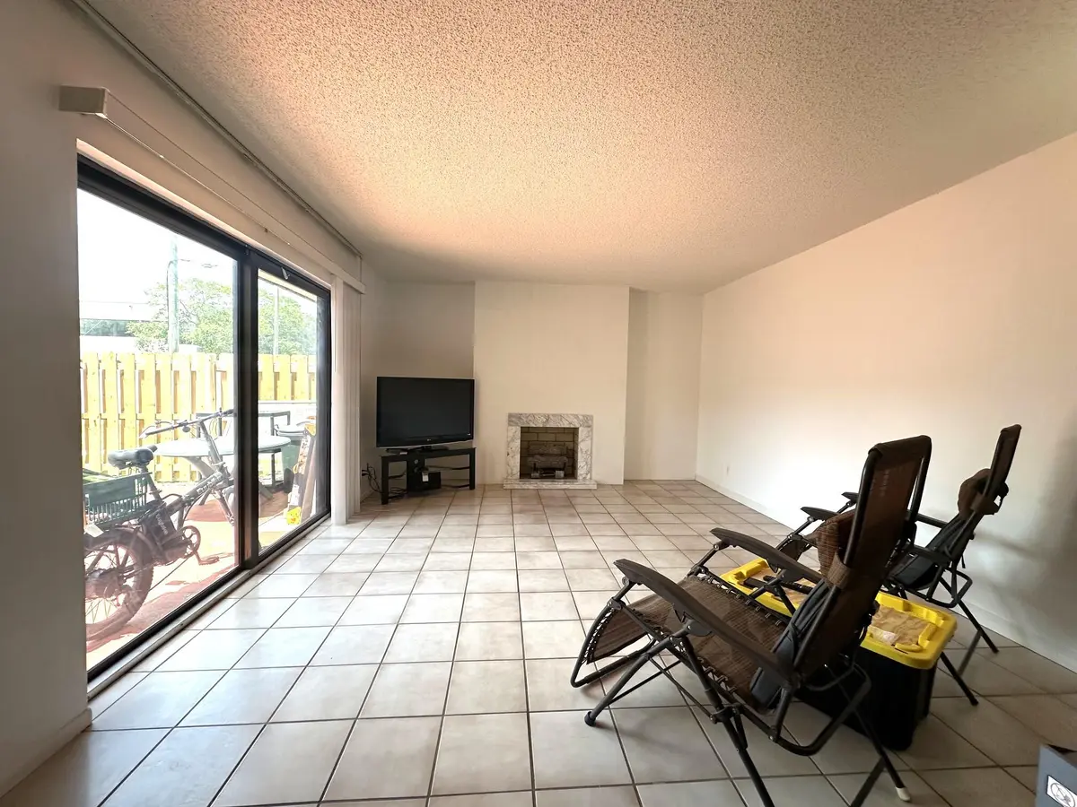 Living Room at 17 LAKE ARBOR Drive, Palm Springs