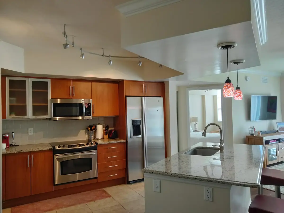600 S Dixie Highway 723, West Palm Beach, FL – photo 1