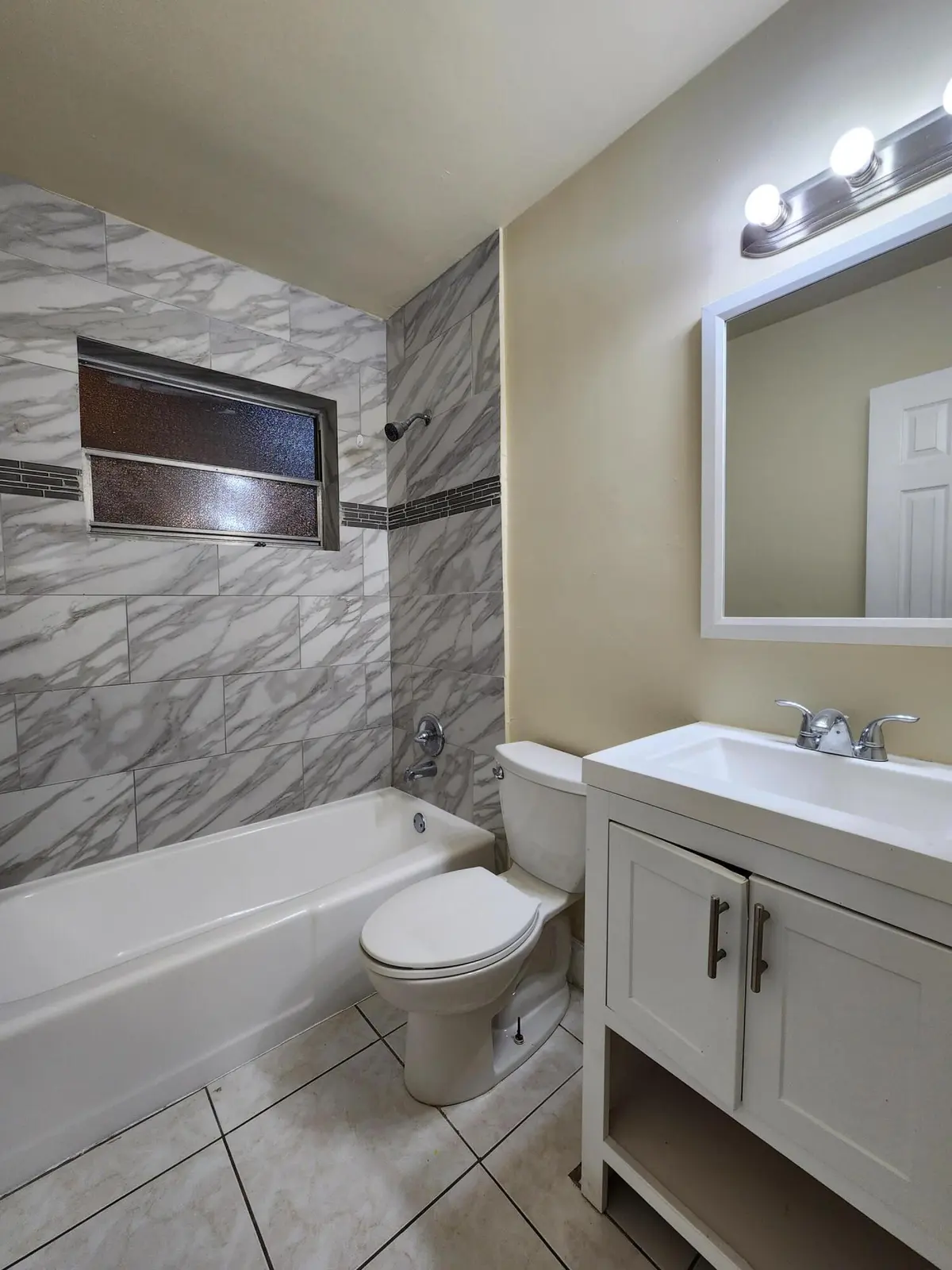 20221118162752798742000000-o at 190 NE 40TH Street 196, Oakland Park