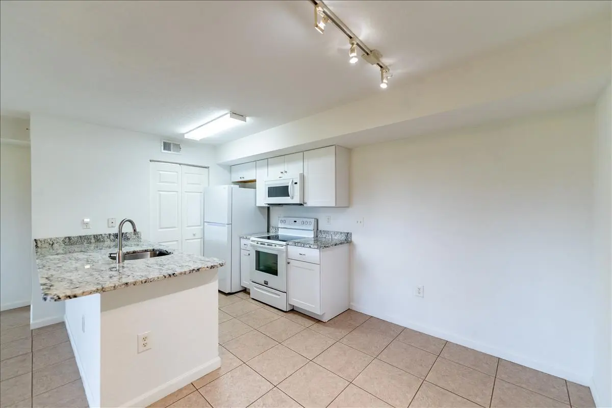 Kitchen 2 at 151 SW Palm Drive 106, Port St. Lucie