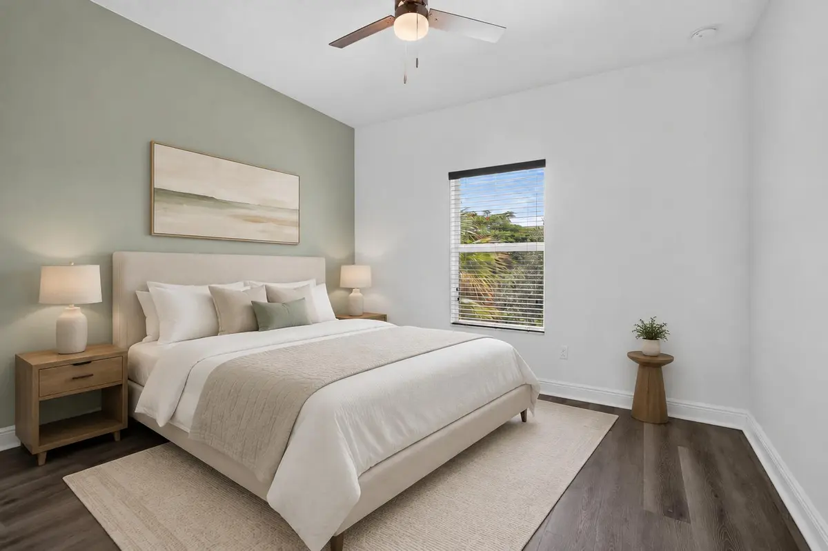 exec-9d479bb6-e2bc-4968-80d0-dd38a5bc798 at 543 Parsons Way, Deerfield Beach