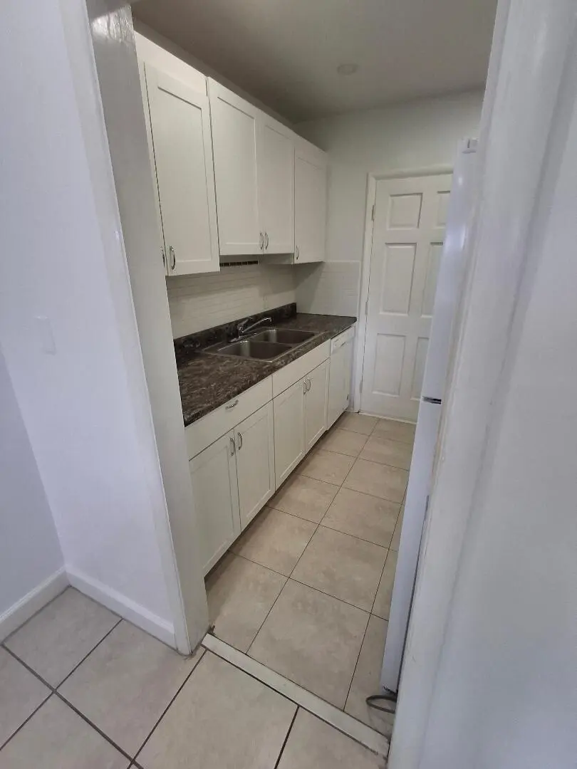 HH12 at 1250 E SAMPLE Road 303, Pompano Beach
