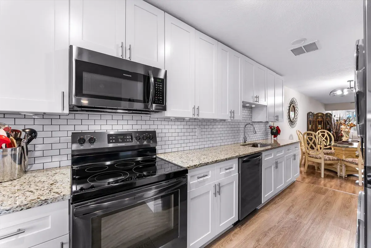 16-20 at 1241 NW 18TH Avenue 102, Delray Beach