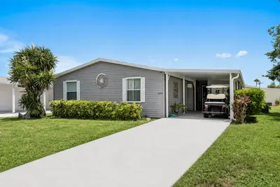 8498 Lavender Court, Port St. Lucie – Manufactured Home for sale