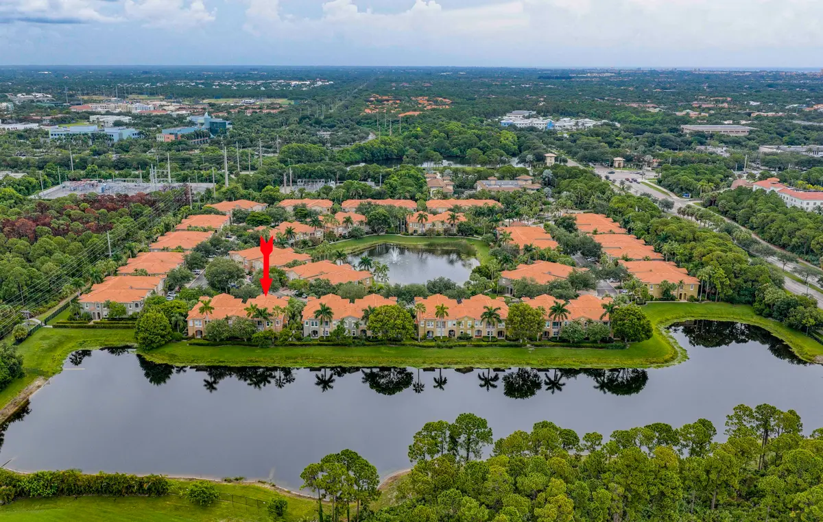 Location at 4931 Bonsai Circle 211, Palm Beach Gardens