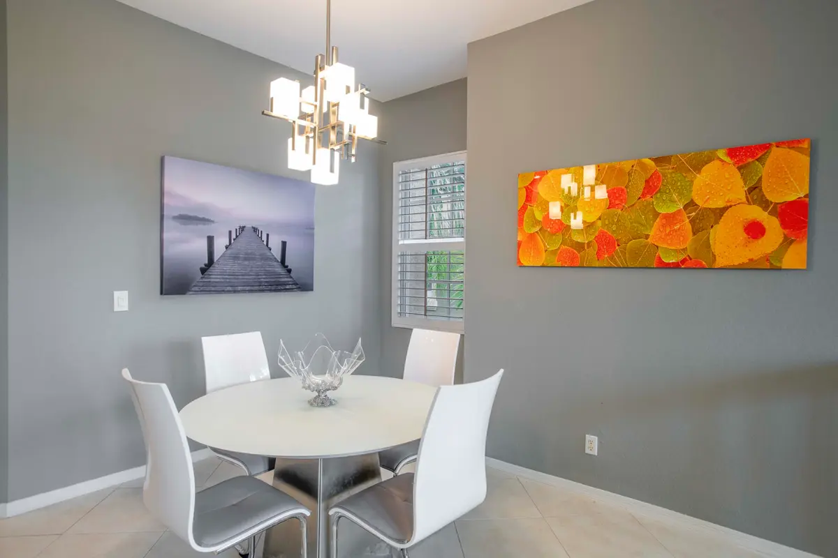 Dinning area at 4931 Bonsai Circle 211, Palm Beach Gardens