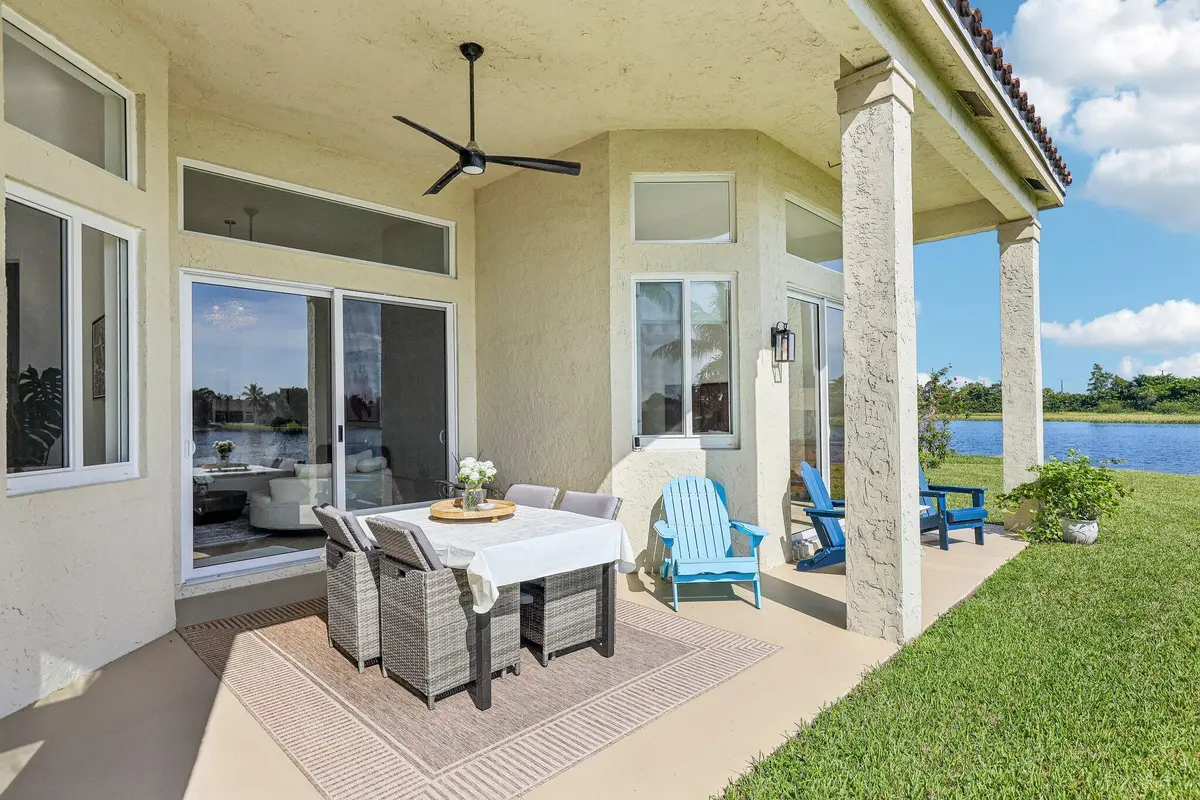 59-web-or-mls-Heritage Dr-S1408-059 at 762 Heritage Drive, Weston