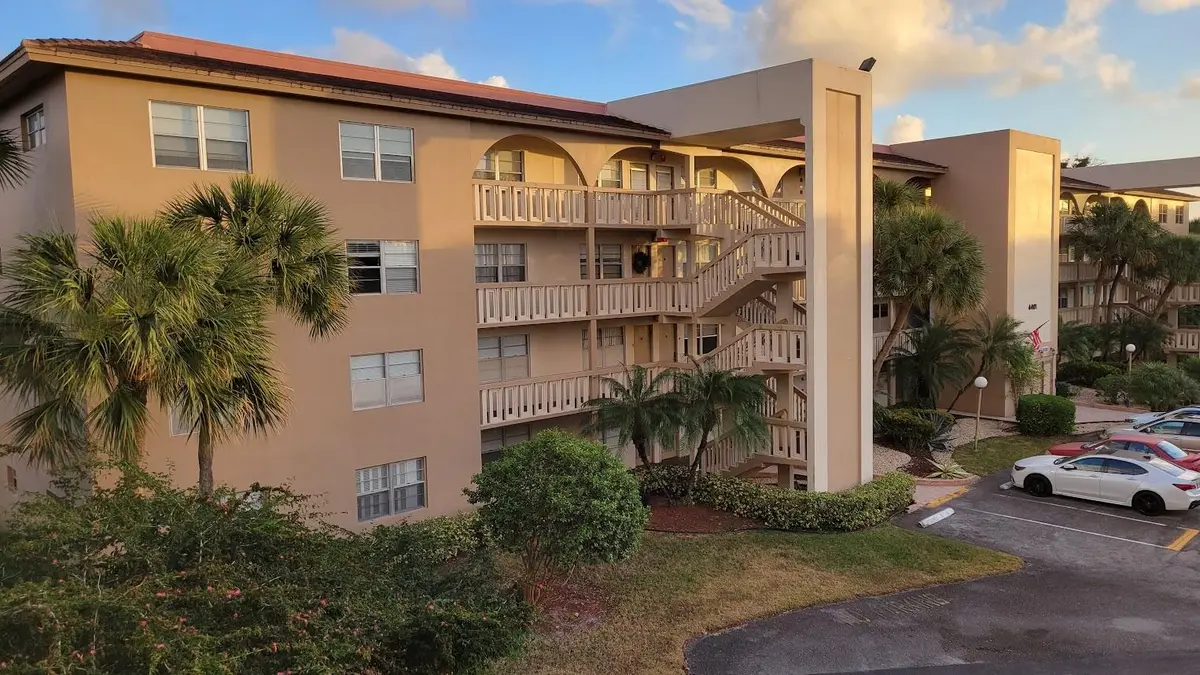 Building 2 at 4401 MARTINIQUE Court D4, Coconut Creek