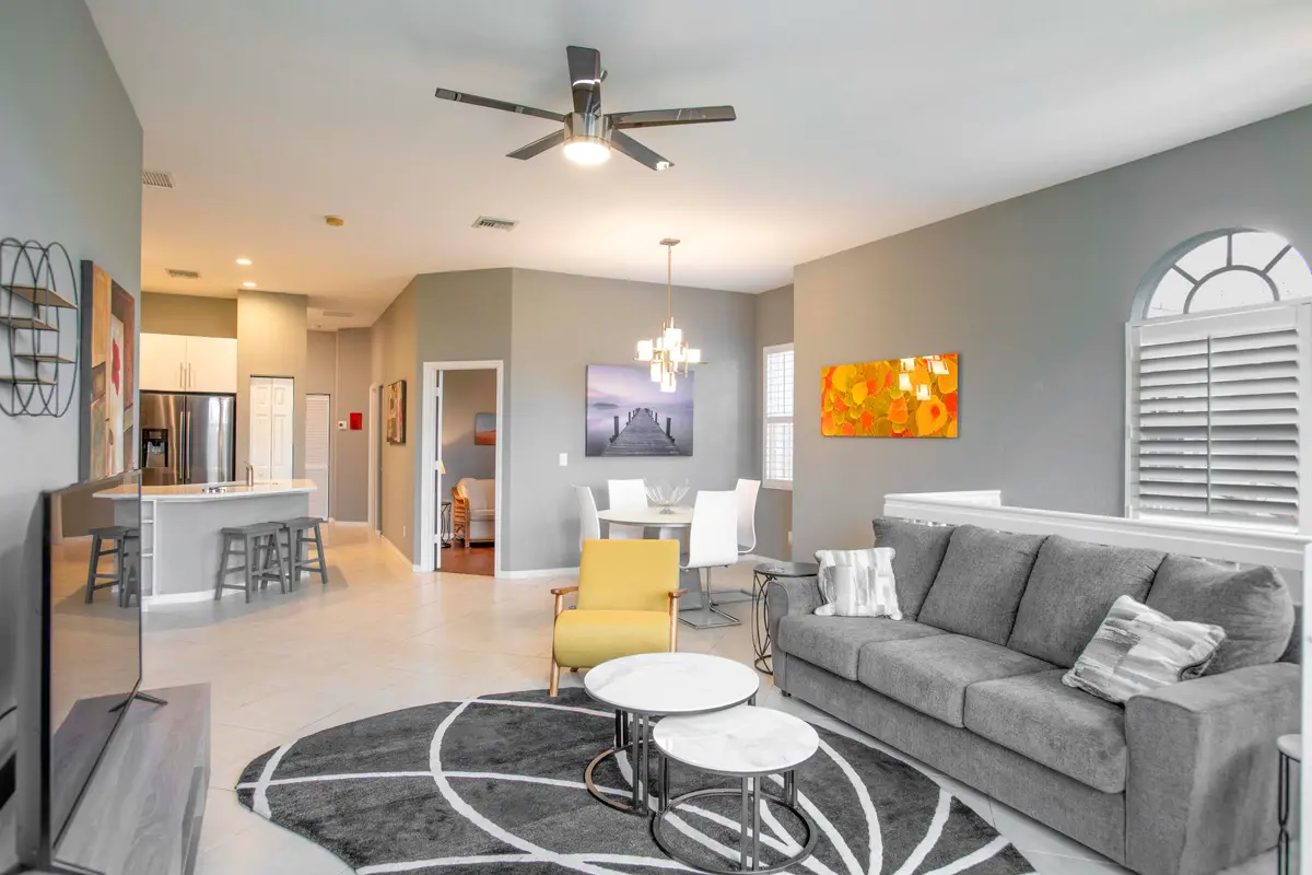 Living area at 4931 Bonsai Circle 211, Palm Beach Gardens