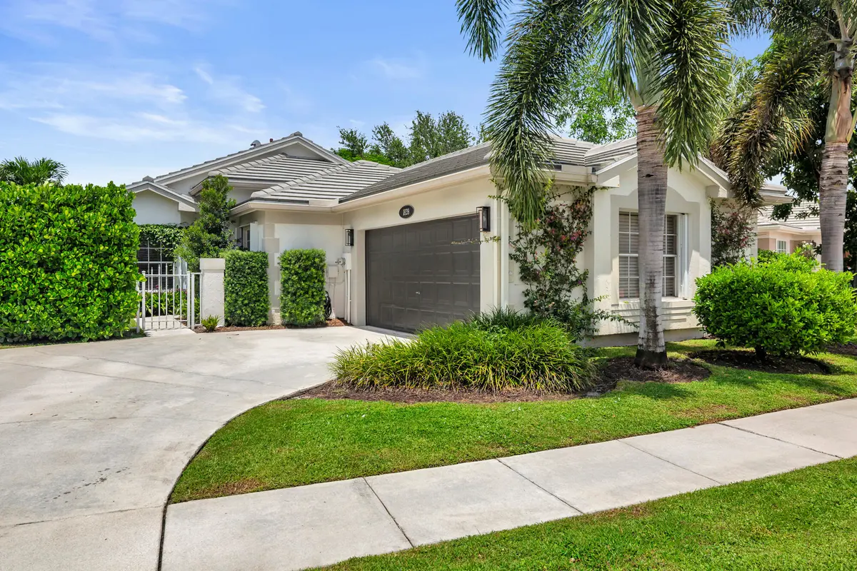 low-2 at 1839 S Club Drive, Wellington